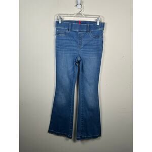 SPANX Everywhere Flare Jeans Vintage Indigo Size Medium Pull on Medium Wash EUC